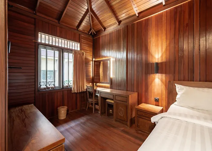 Wood Village Bali Konukevi 3*