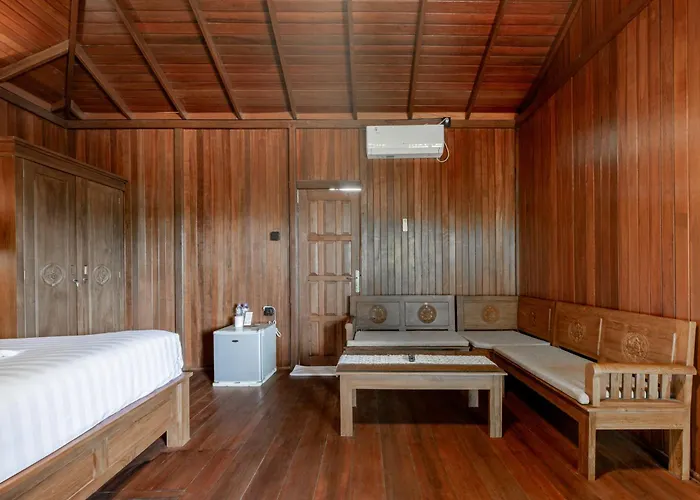Wood Village Bali Konukevi 3*
